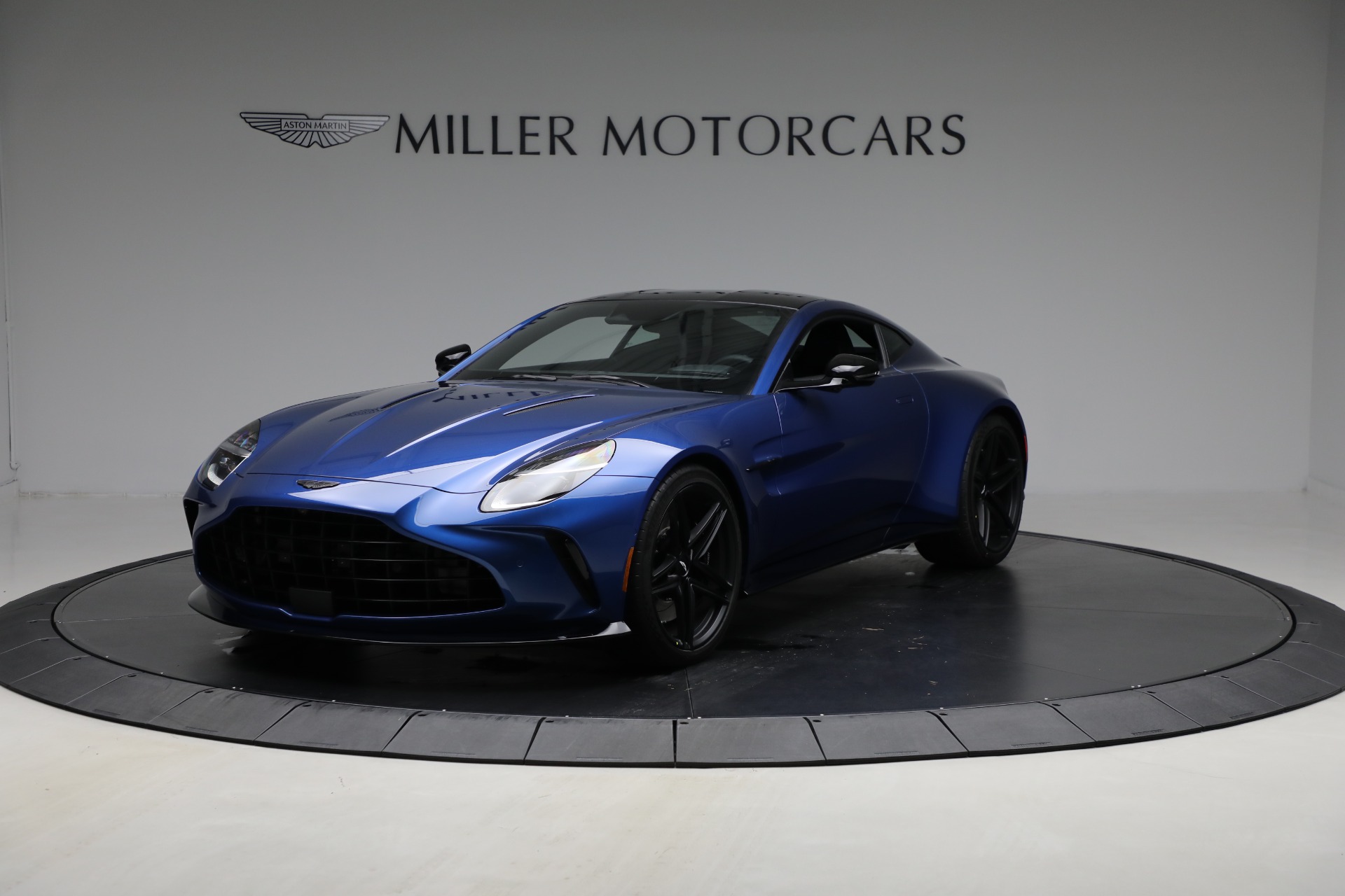 Used-2025-Aston-Martin-Vantage