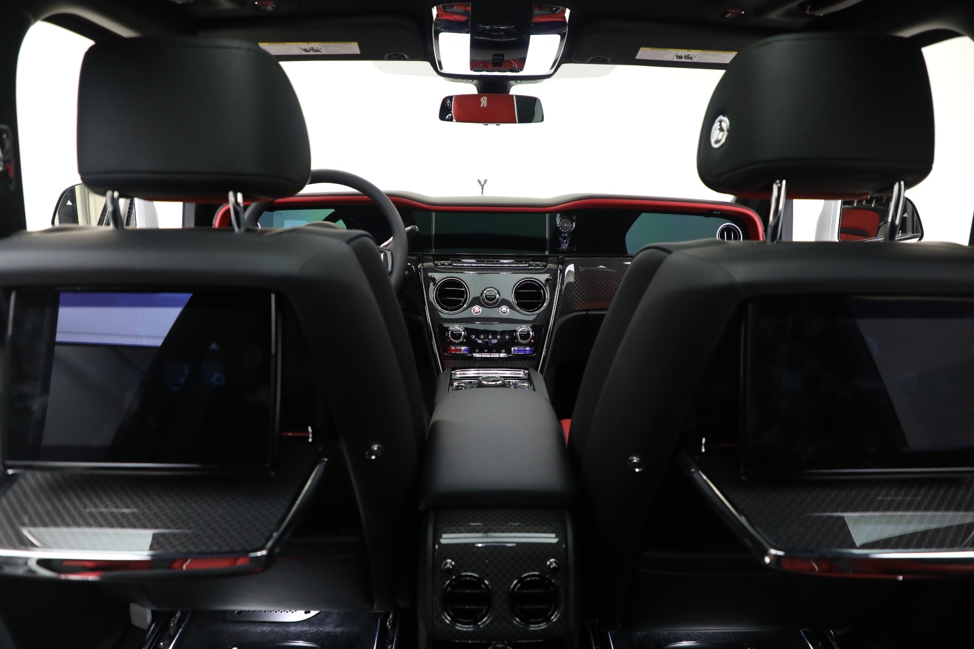 Used-2025-Rolls-Royce-Black-Badge-Cullinan