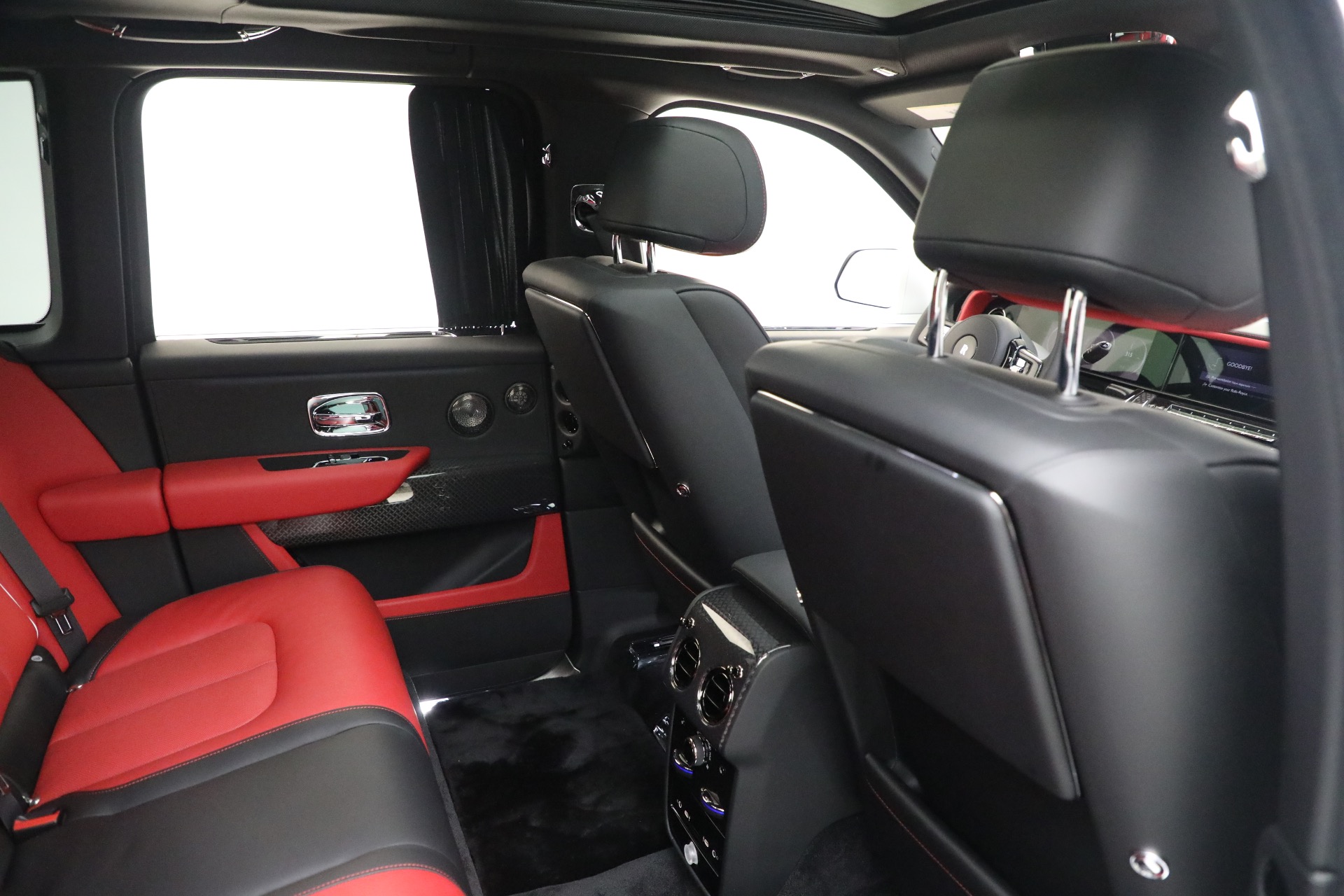 Used-2025-Rolls-Royce-Black-Badge-Cullinan