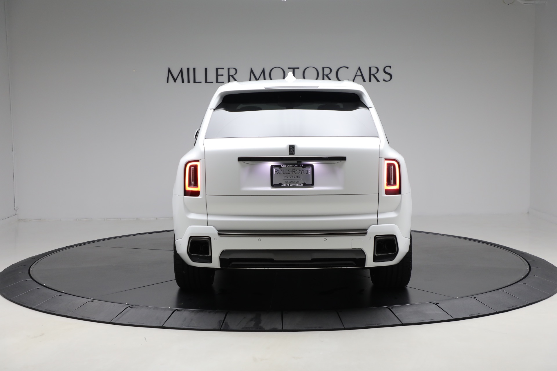 Used-2025-Rolls-Royce-Black-Badge-Cullinan