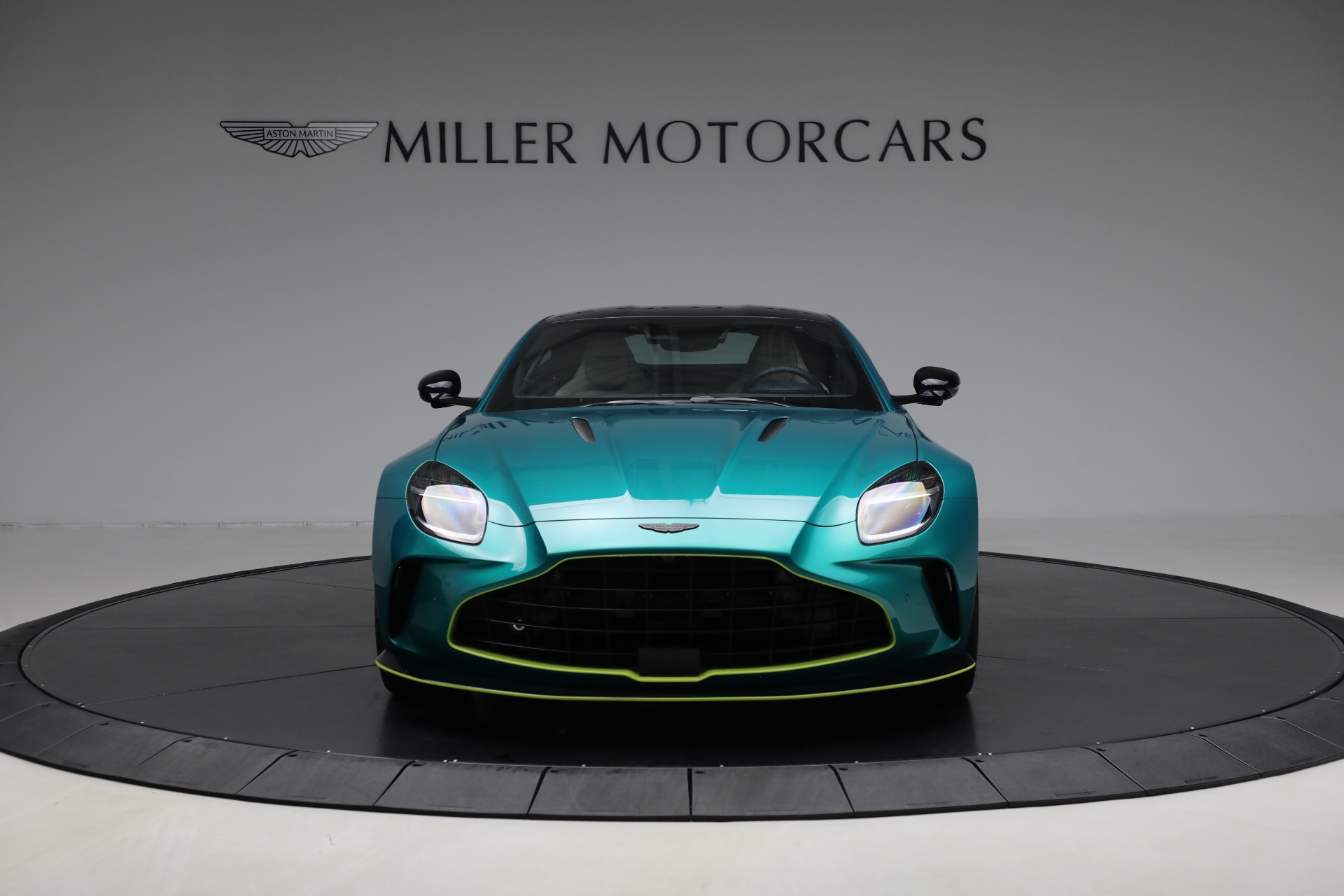 Used-2025-Aston-Martin-Vantage
