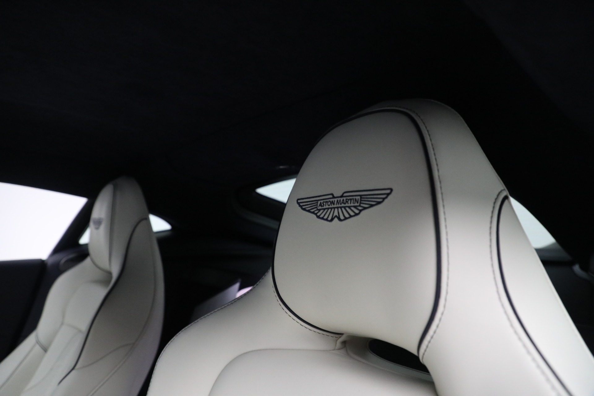 Used-2025-Aston-Martin-Vantage