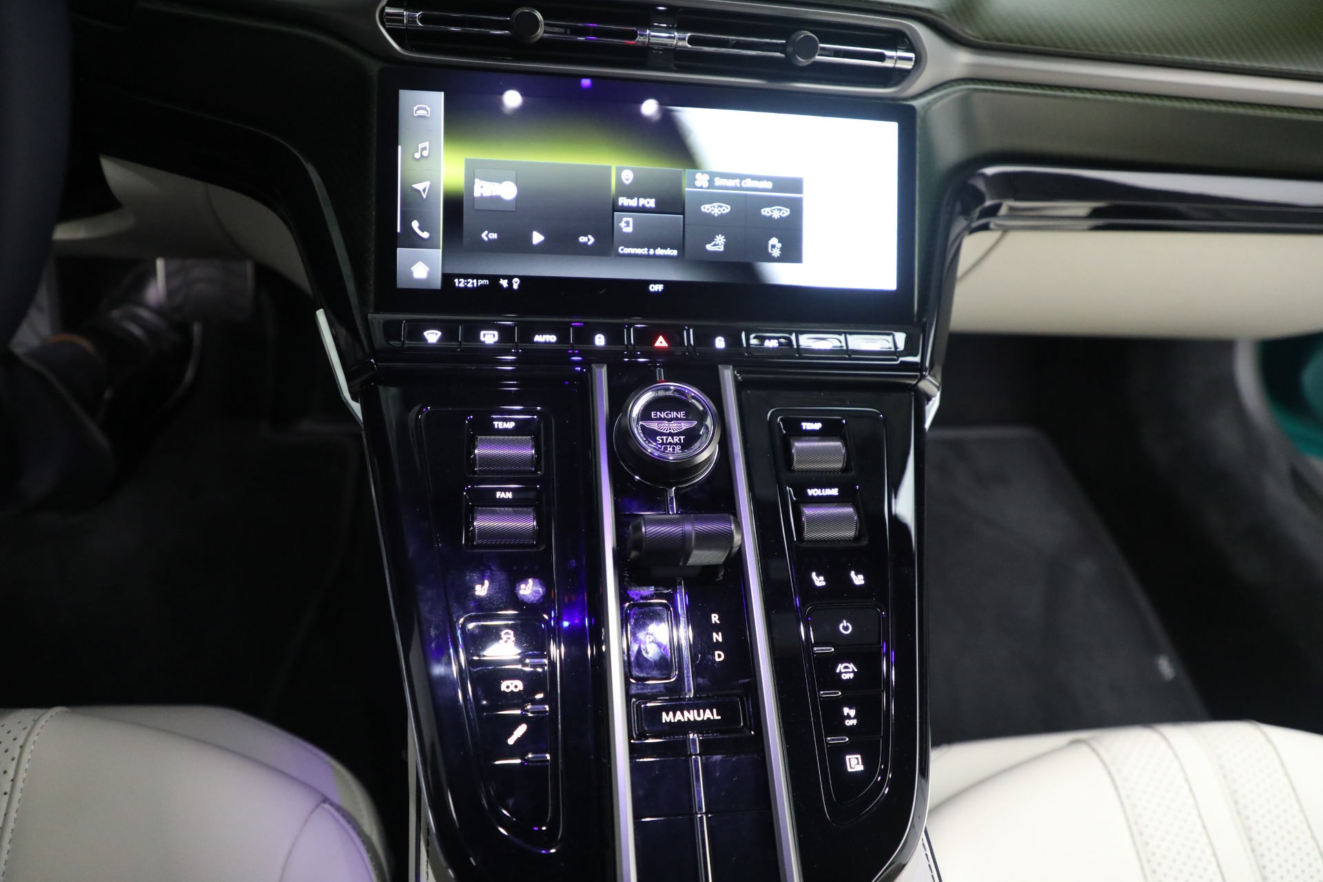 Used-2025-Aston-Martin-Vantage