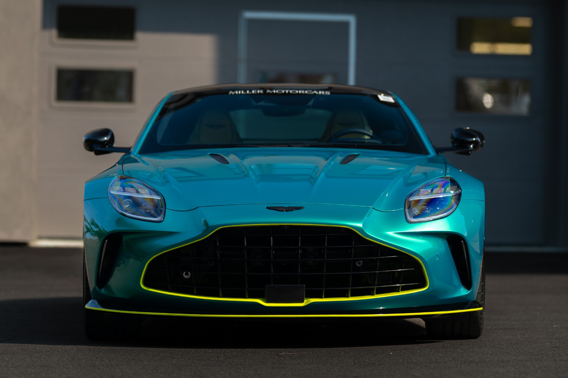 Used-2025-Aston-Martin-Vantage