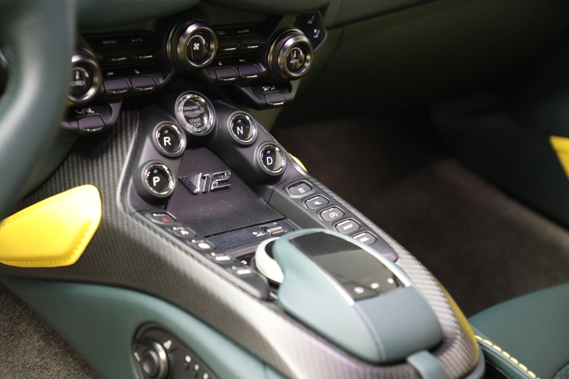 Used-2023-Aston-Martin-Vantage-V12