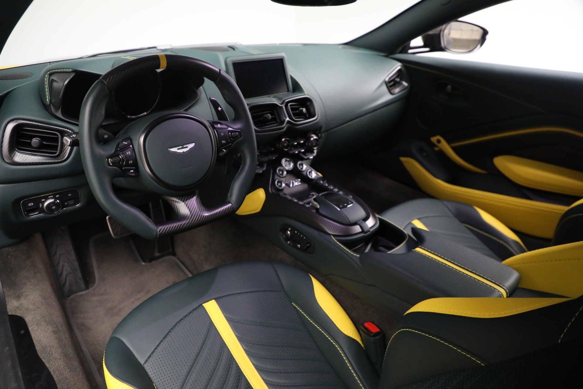 Used-2023-Aston-Martin-Vantage-V12
