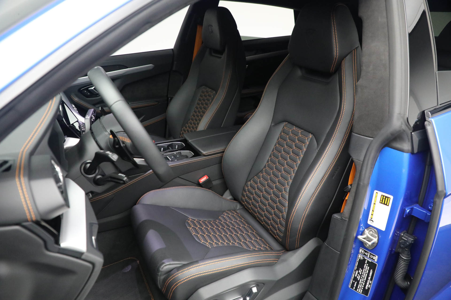 Used-2024-Lamborghini-Urus-S