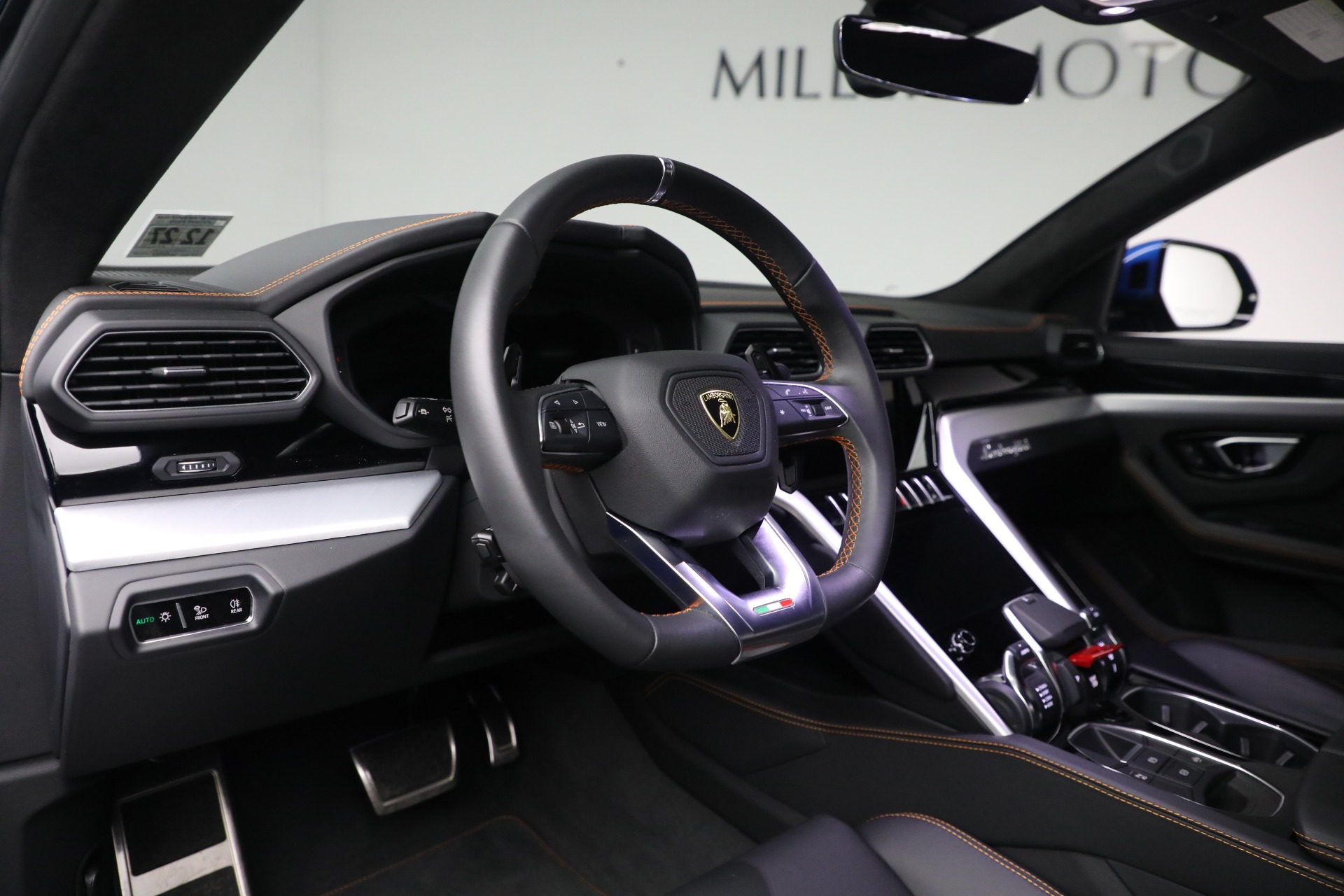 Used-2024-Lamborghini-Urus-S
