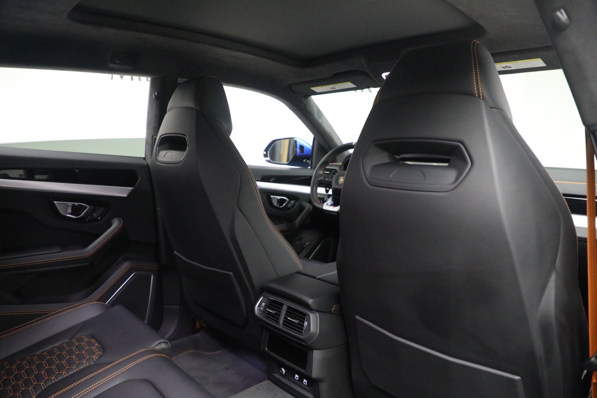 Used-2024-Lamborghini-Urus-S