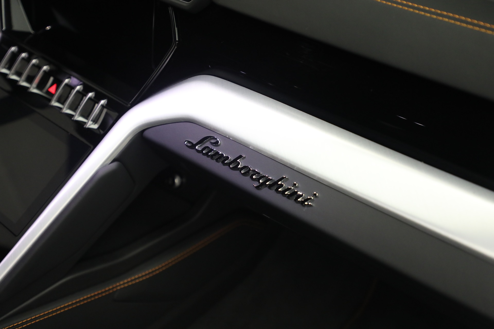 Used-2024-Lamborghini-Urus-S