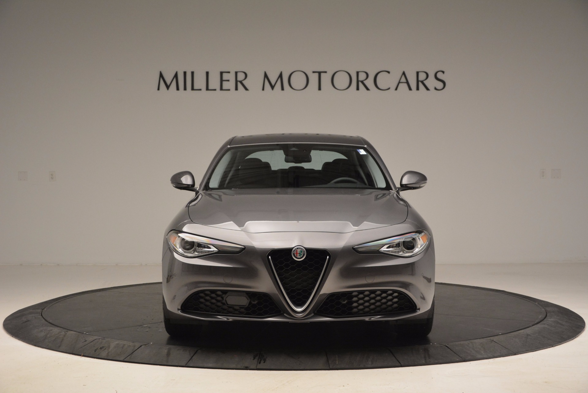 New-2017-Alfa-Romeo-Giulia-Ti-Q4
