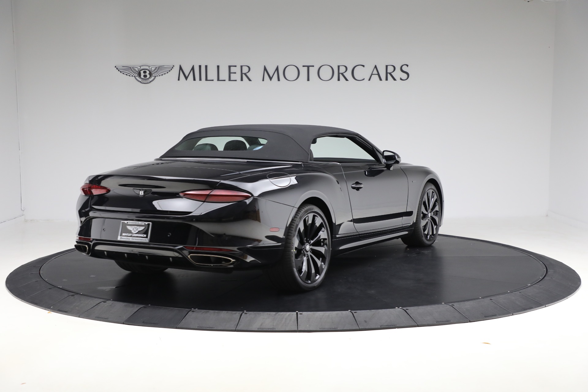 New-2025-Bentley-Continental-Black-Edition