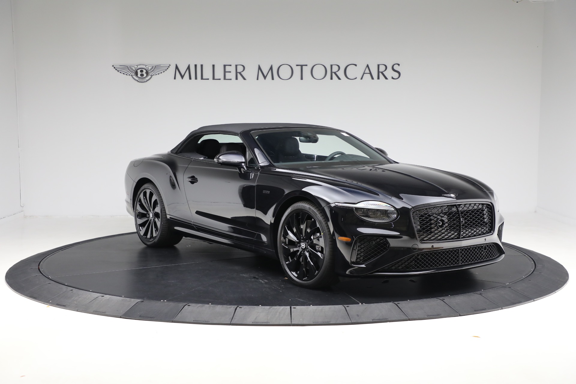 New-2025-Bentley-Continental-Black-Edition