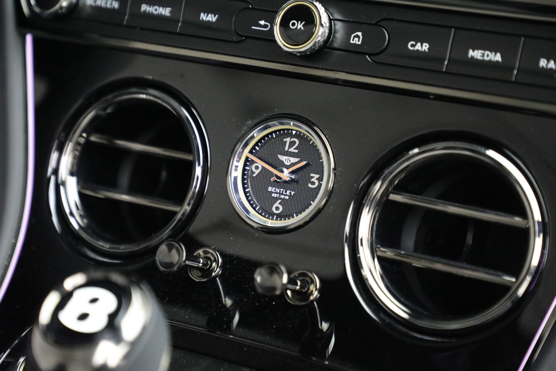 New-2025-Bentley-Continental-Black-Edition