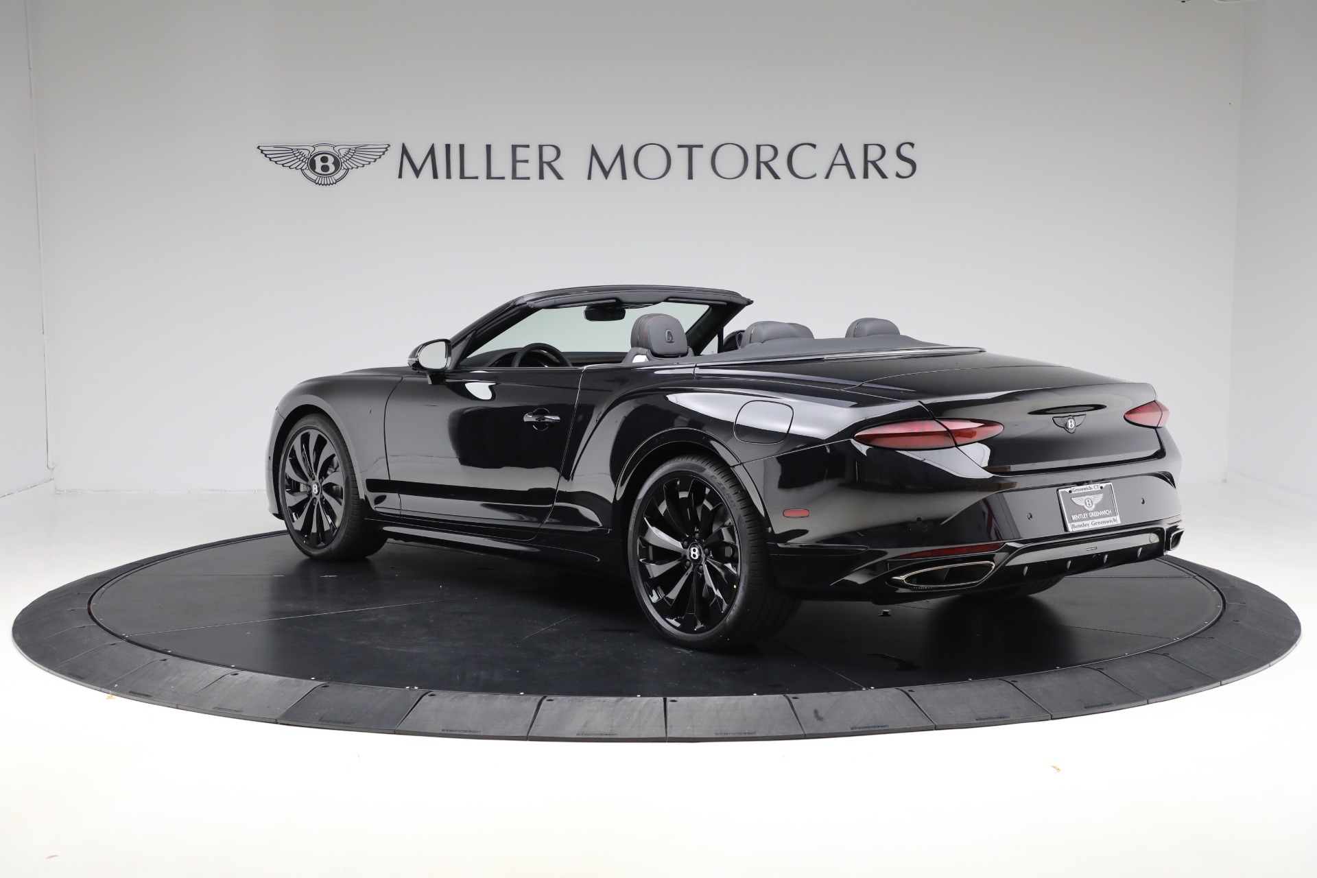 New-2025-Bentley-Continental-Black-Edition