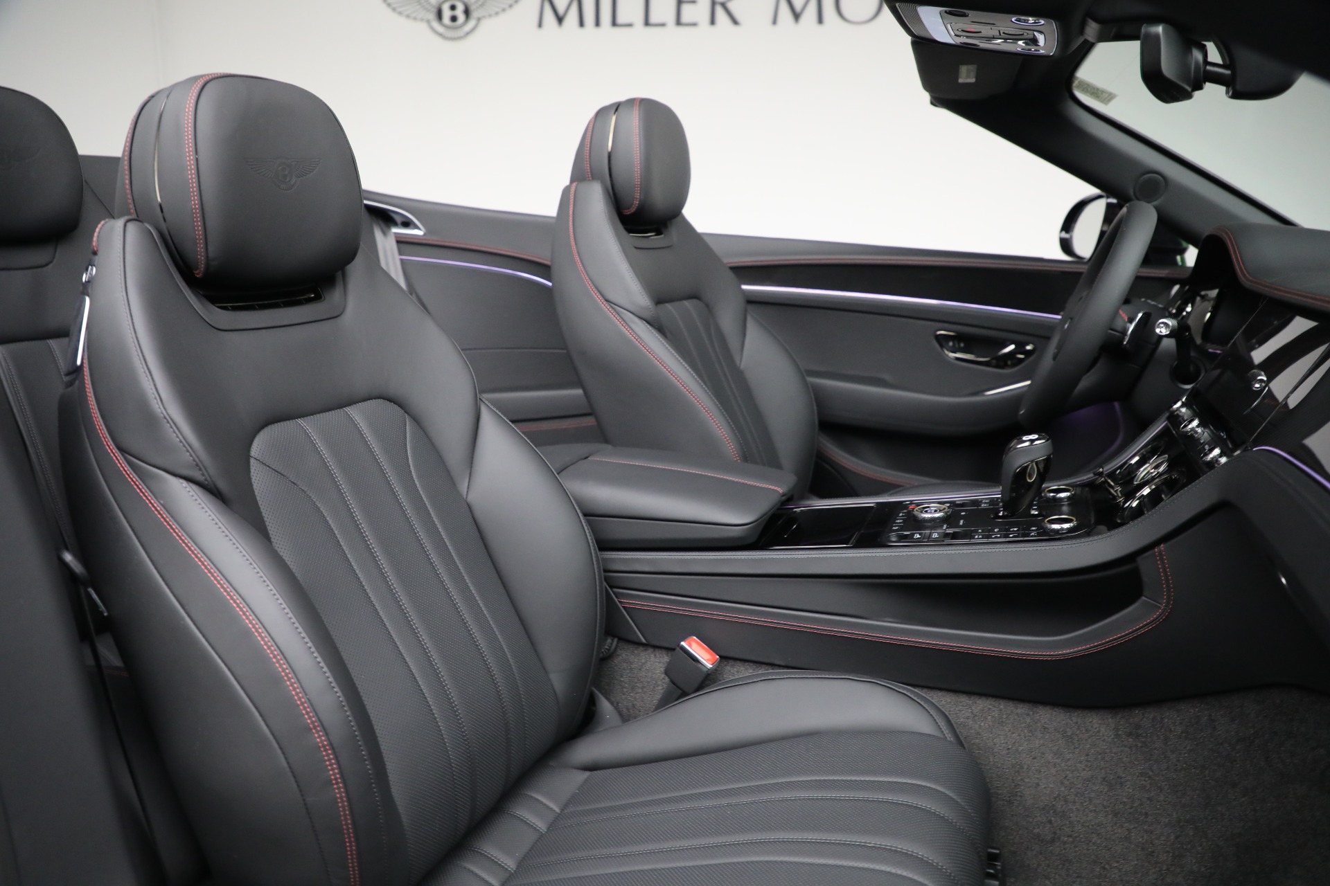 New-2025-Bentley-Continental-Black-Edition