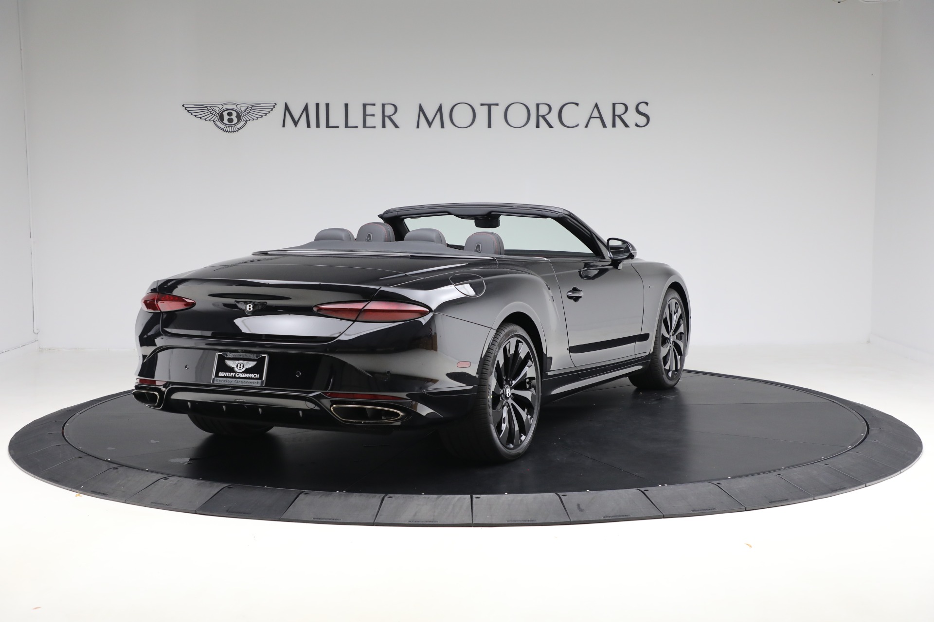 New-2025-Bentley-Continental-Black-Edition