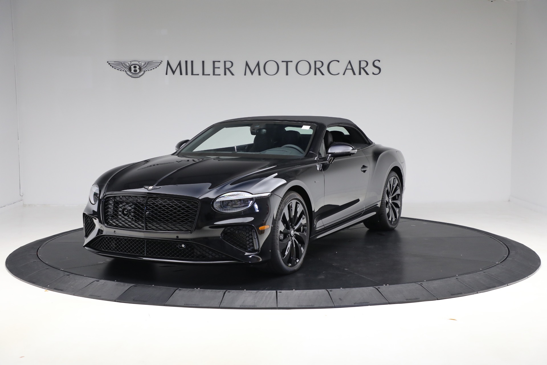 New-2025-Bentley-Continental-Black-Edition