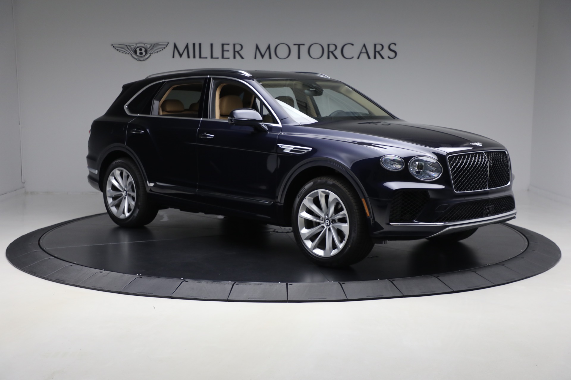 New-2025-Bentley-Bentayga-V8