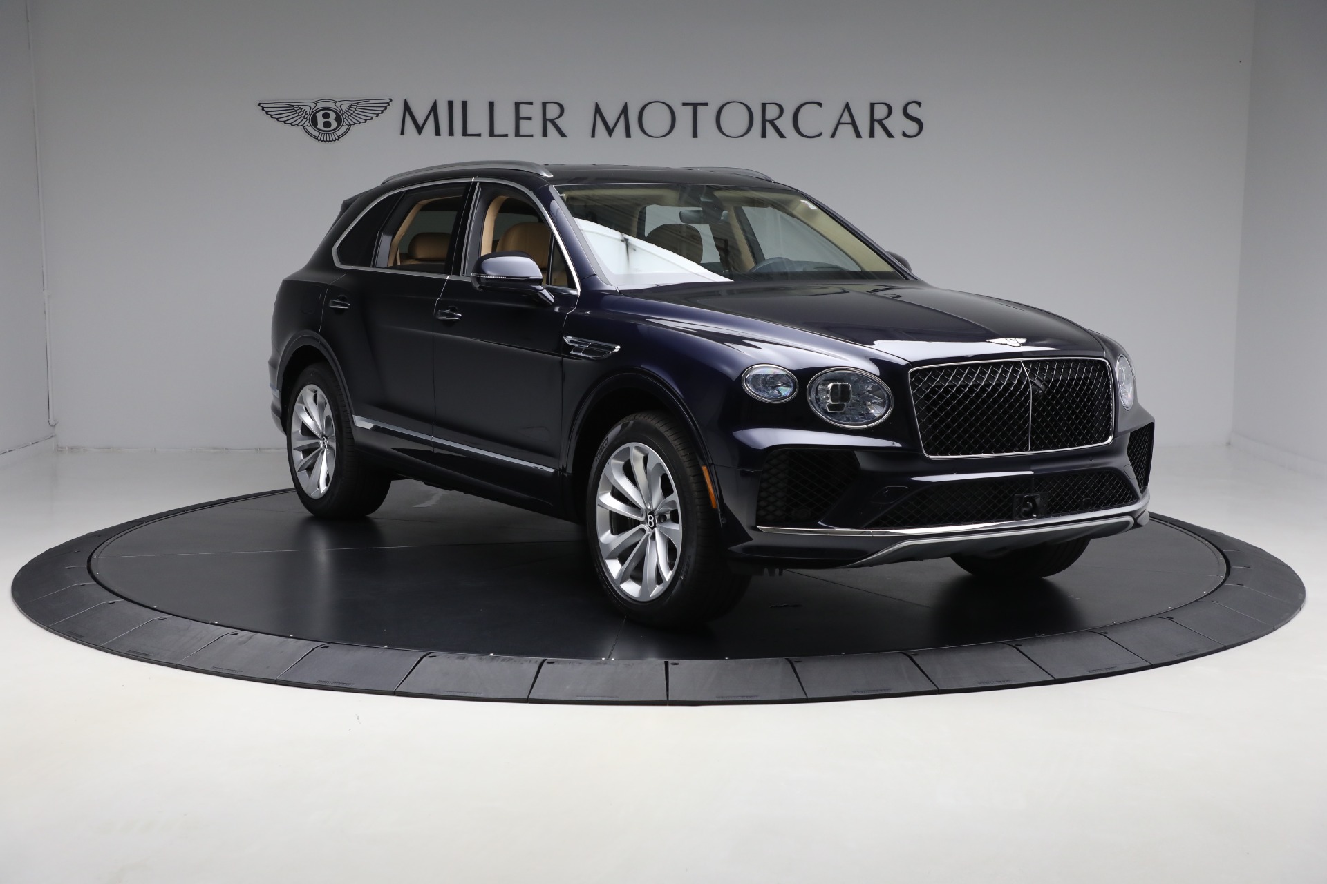 New-2025-Bentley-Bentayga-V8