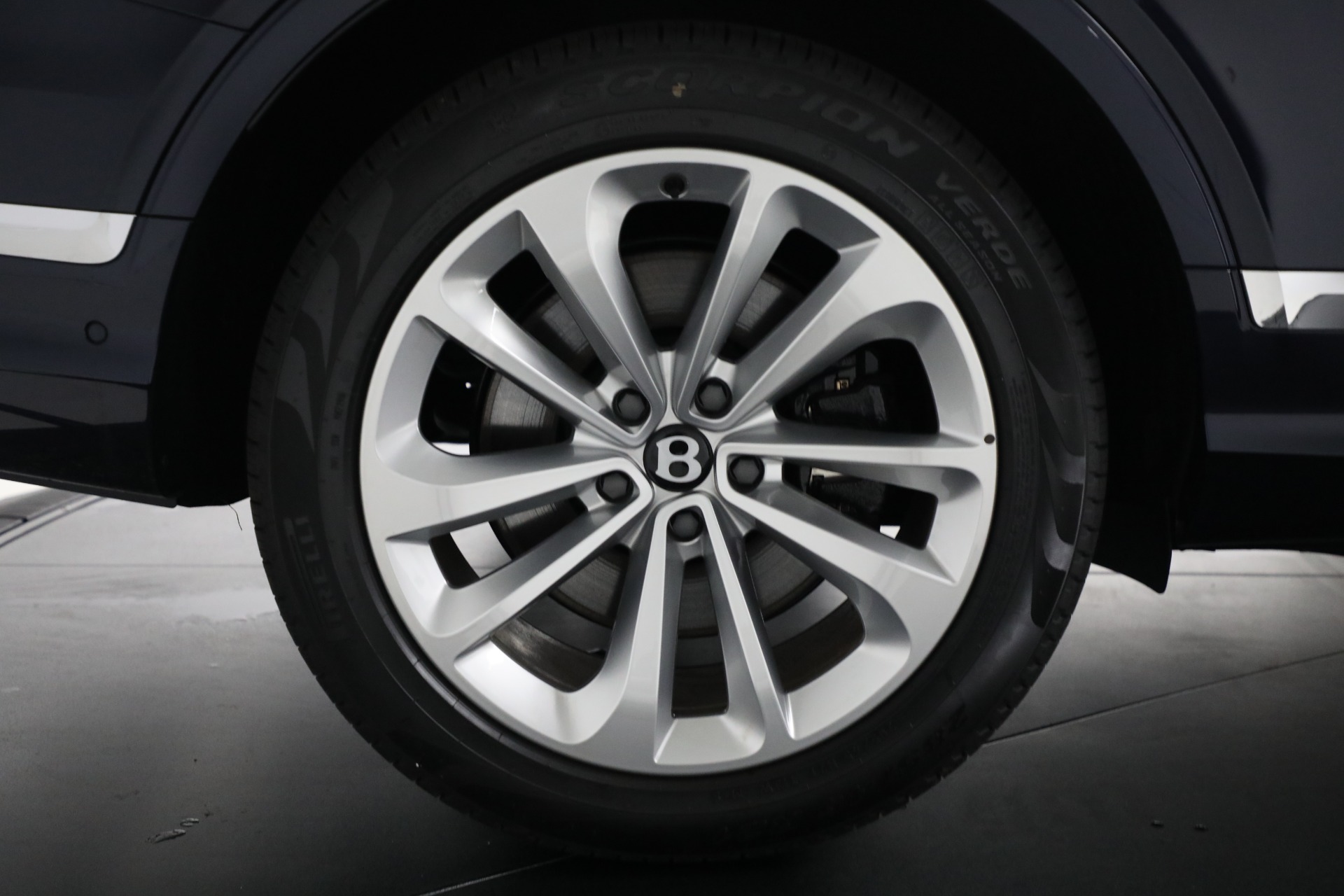 New-2025-Bentley-Bentayga-V8