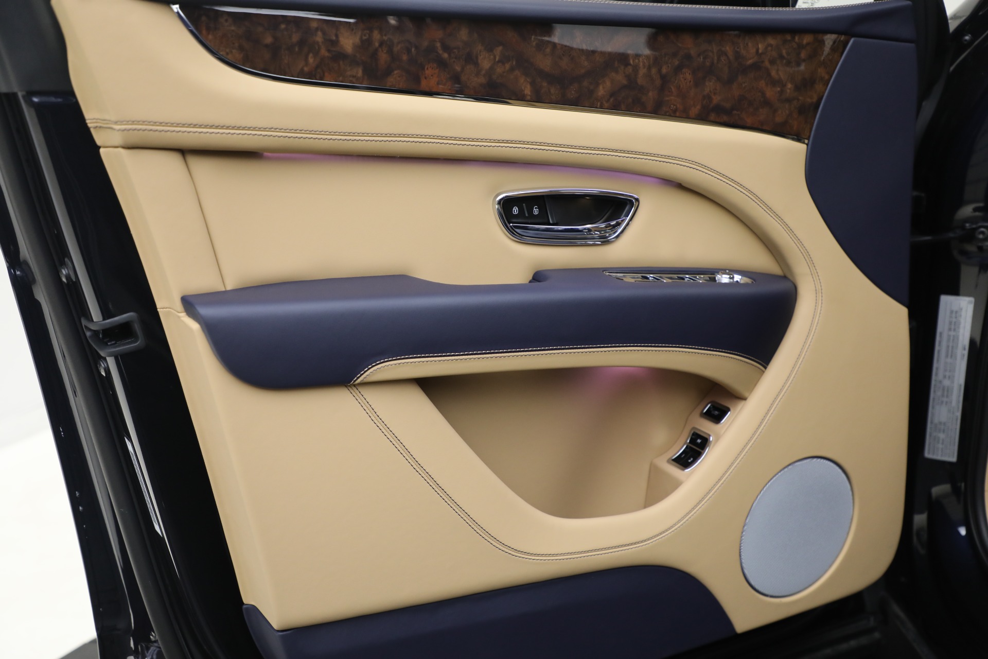 New-2025-Bentley-Bentayga-V8