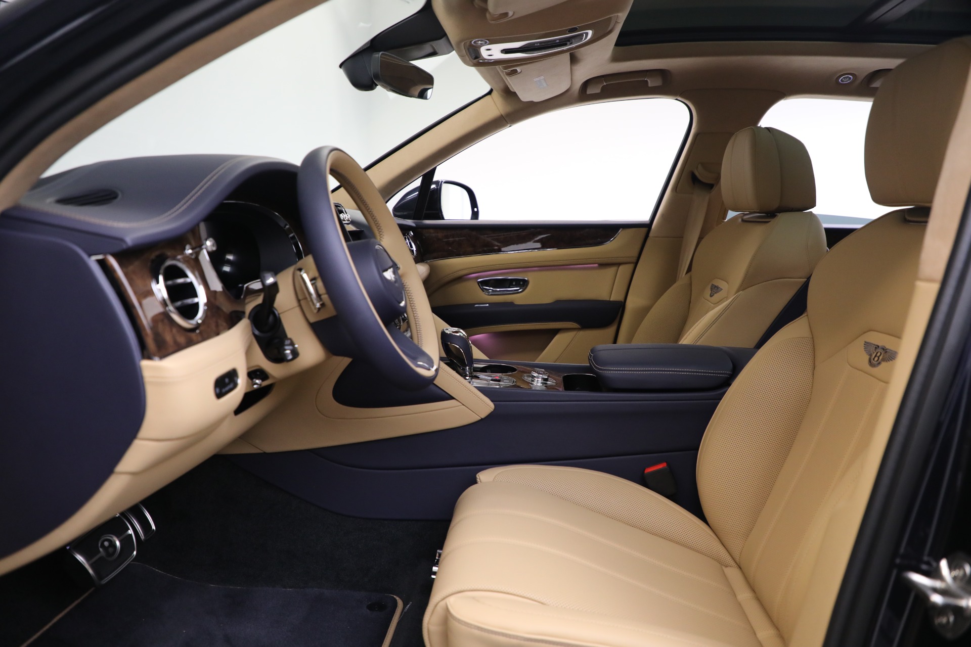 New-2025-Bentley-Bentayga-V8