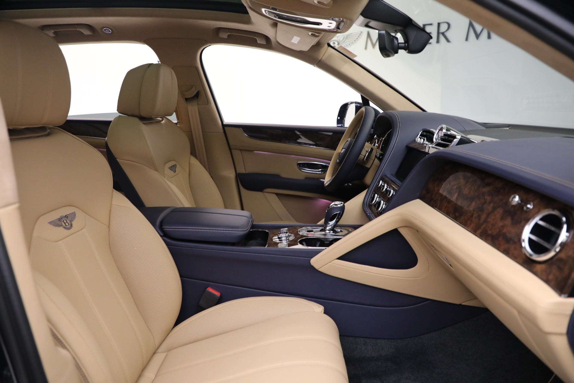 New-2025-Bentley-Bentayga-V8