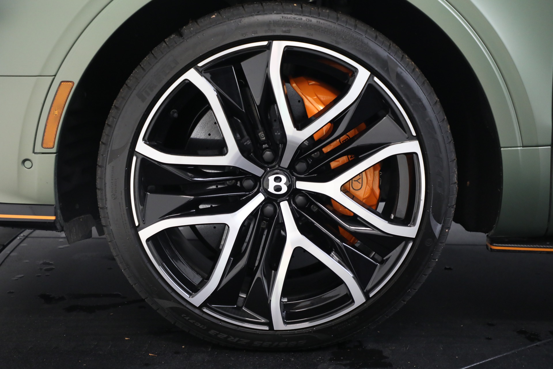 New-2027-BENTLEY-BENTAYGA-SPEED