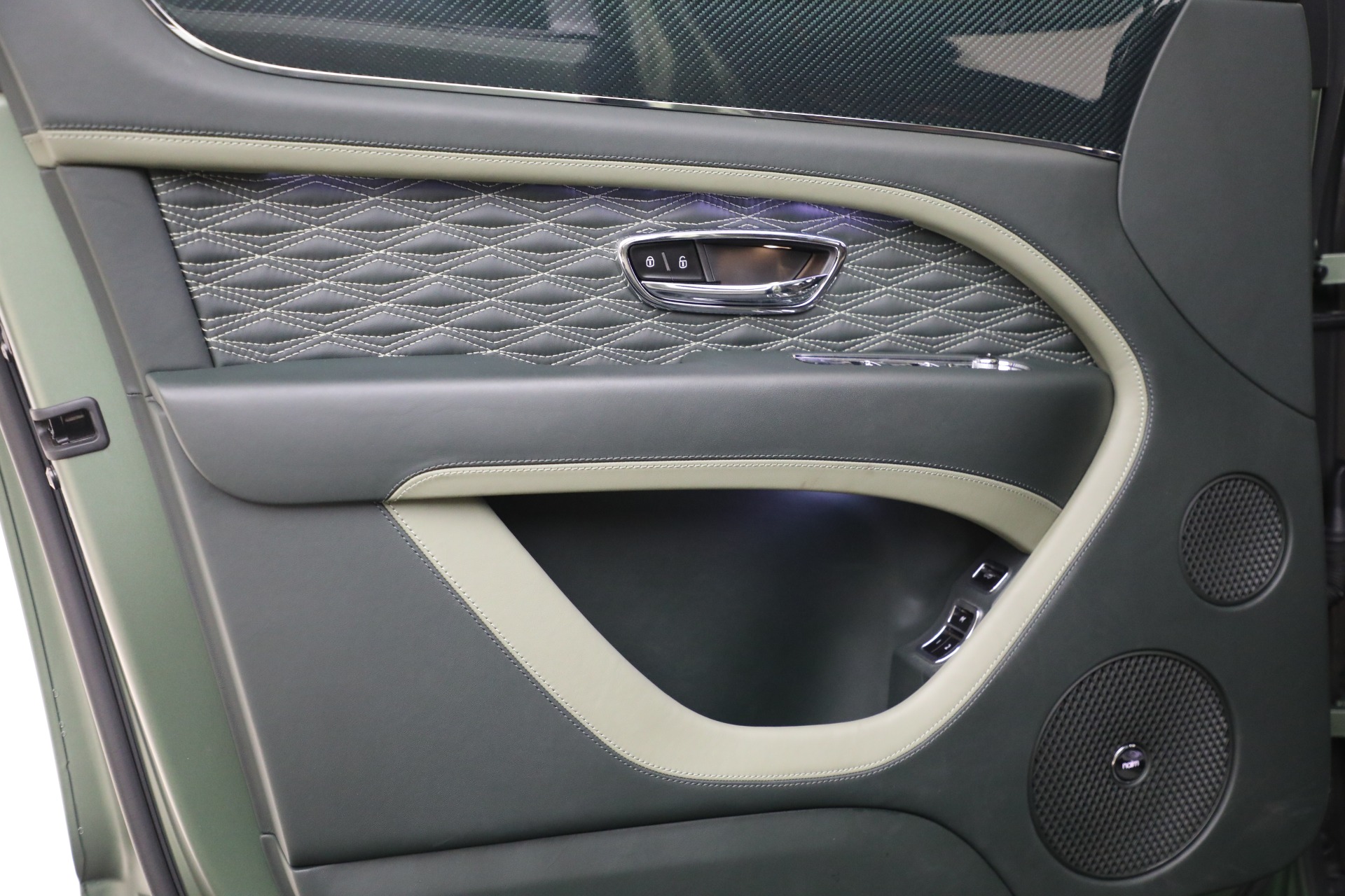 New-2027-BENTLEY-BENTAYGA-SPEED