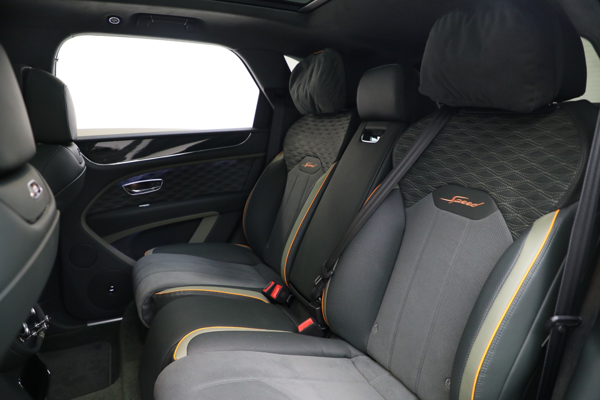 New-2027-BENTLEY-BENTAYGA-SPEED