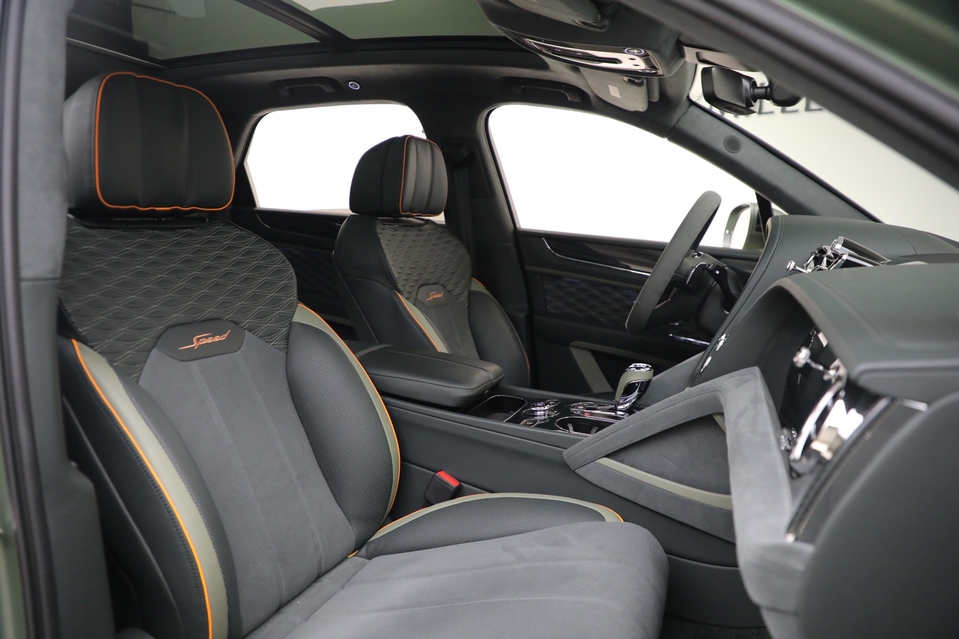 New-2027-BENTLEY-BENTAYGA-SPEED