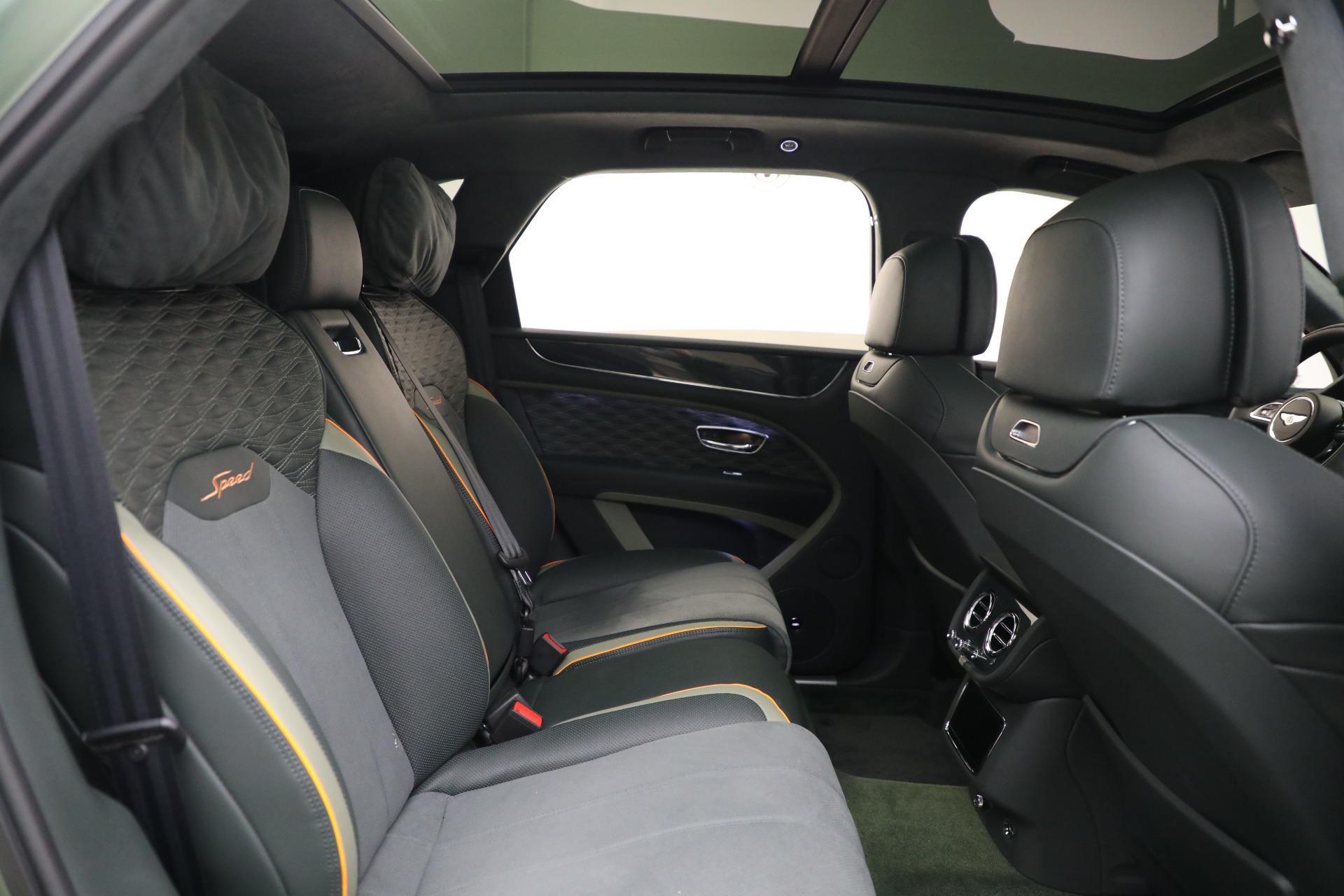 New-2027-BENTLEY-BENTAYGA-SPEED