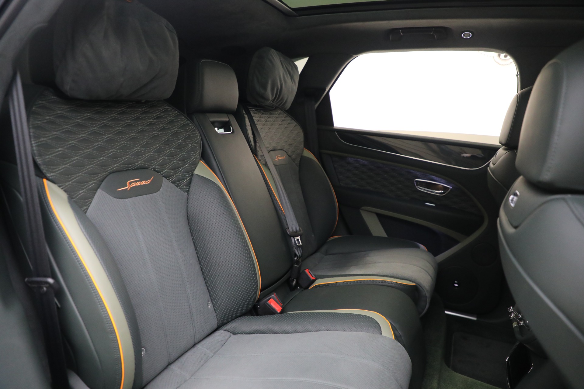 New-2027-BENTLEY-BENTAYGA-SPEED