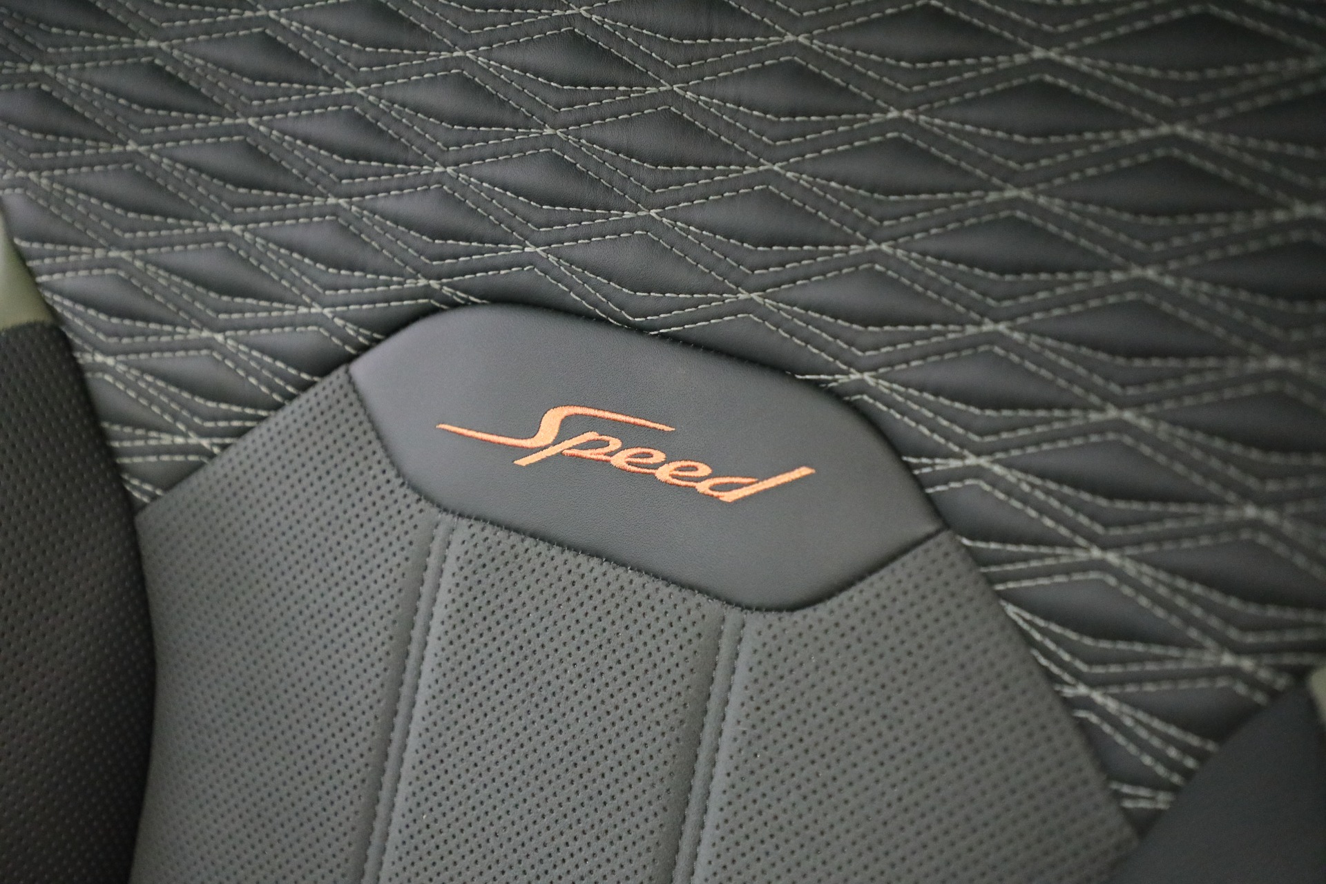 New-2027-BENTLEY-BENTAYGA-SPEED