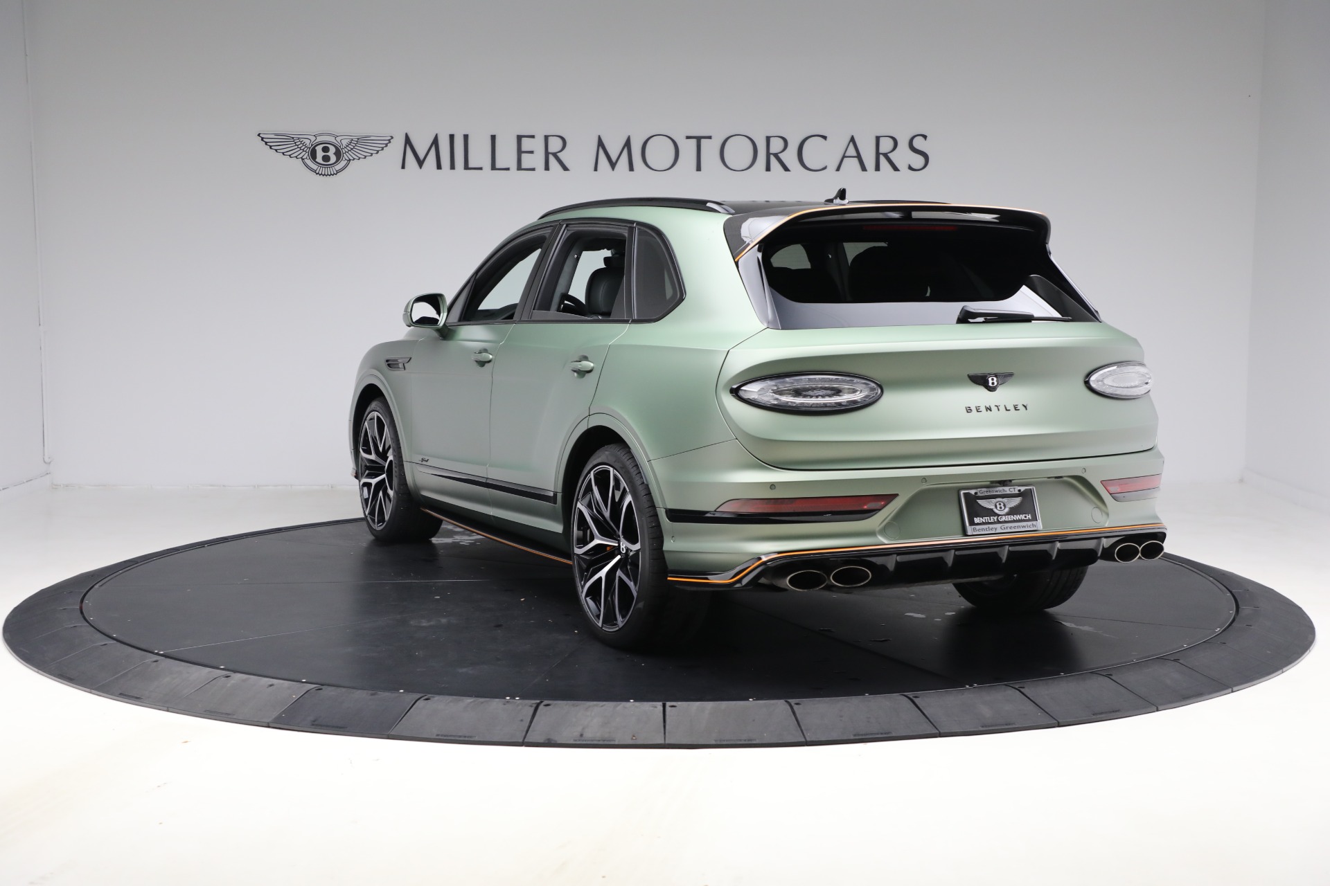 New-2027-BENTLEY-BENTAYGA-SPEED