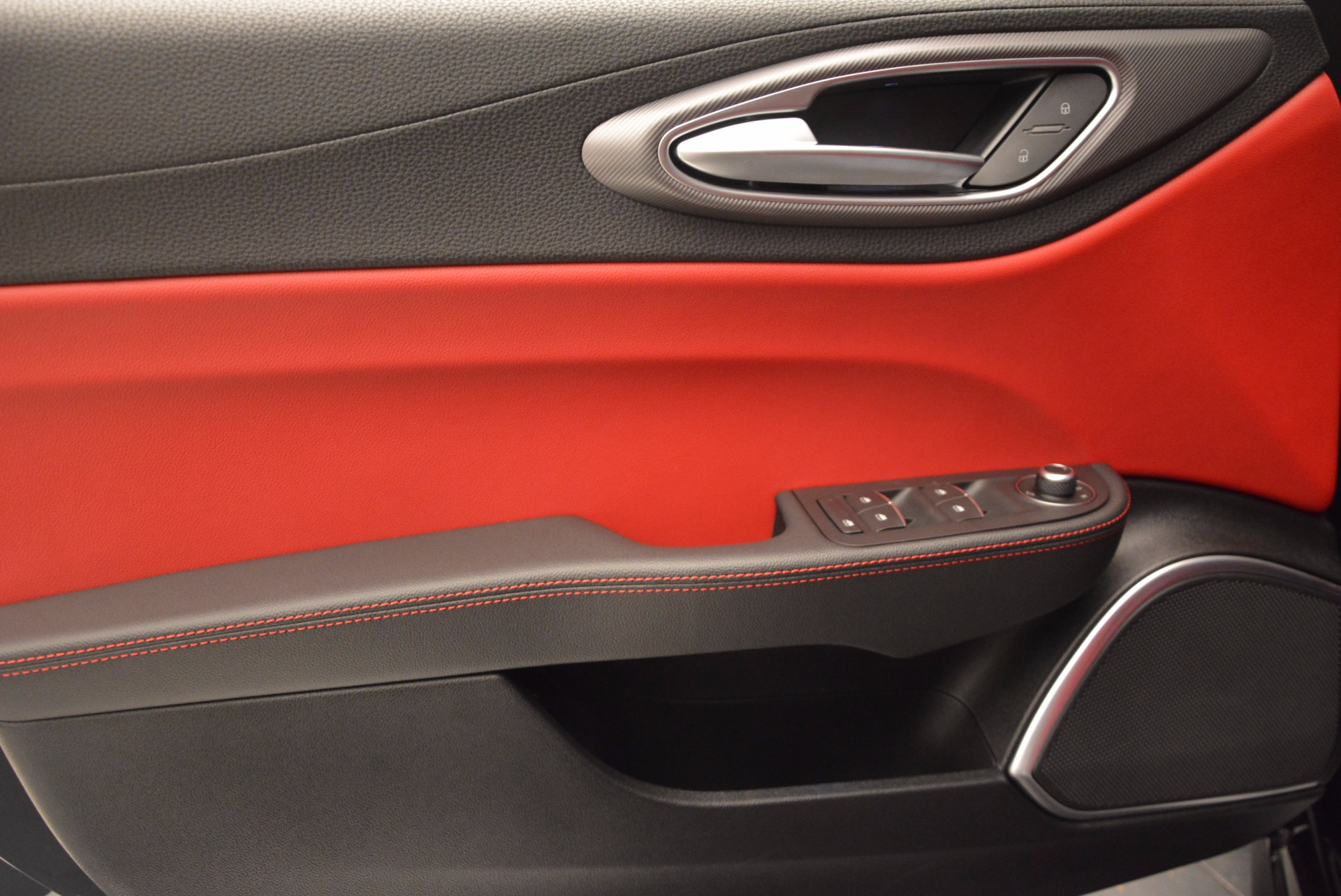 New-2017-Alfa-Romeo-Giulia-Q4