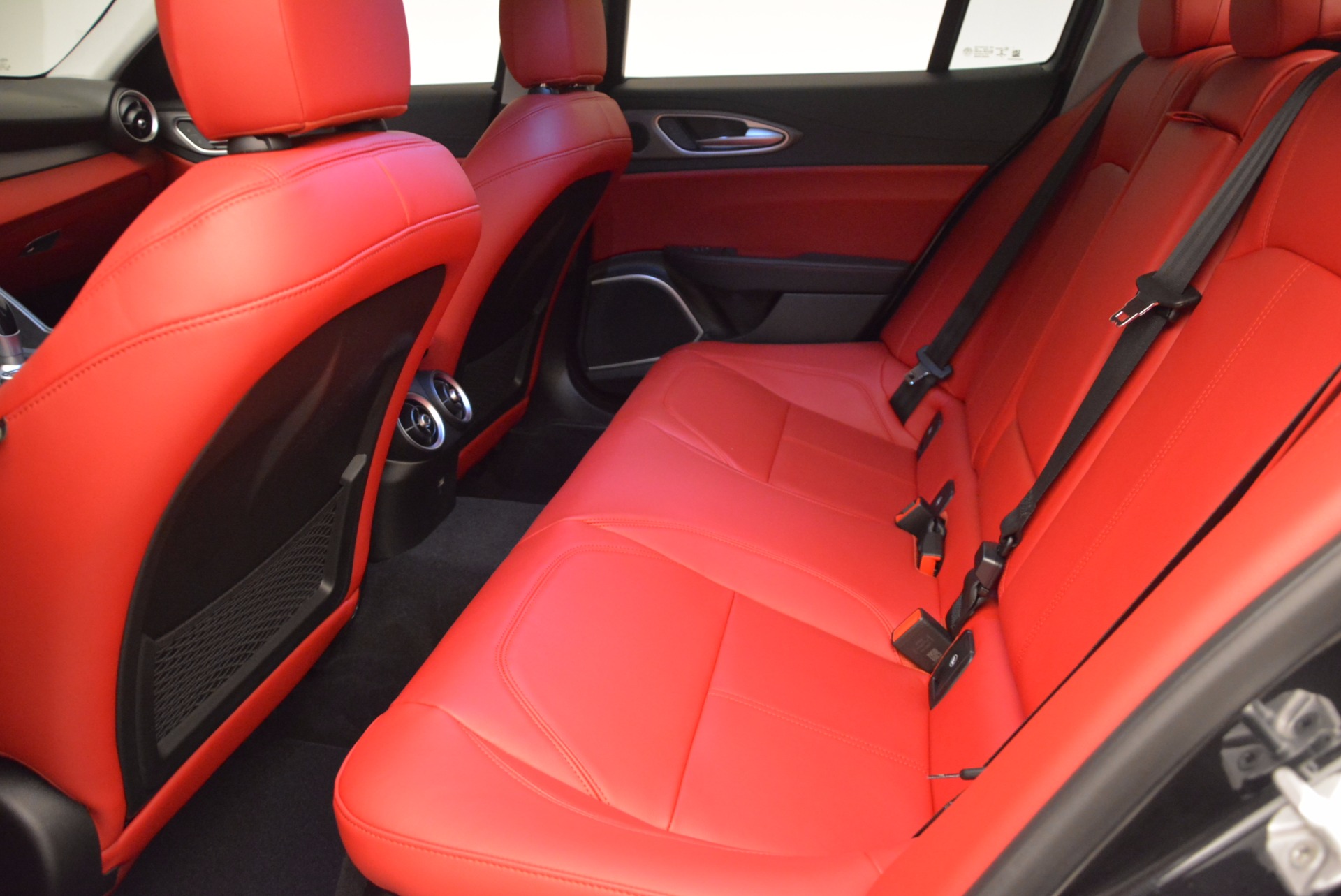 New-2017-Alfa-Romeo-Giulia-Q4