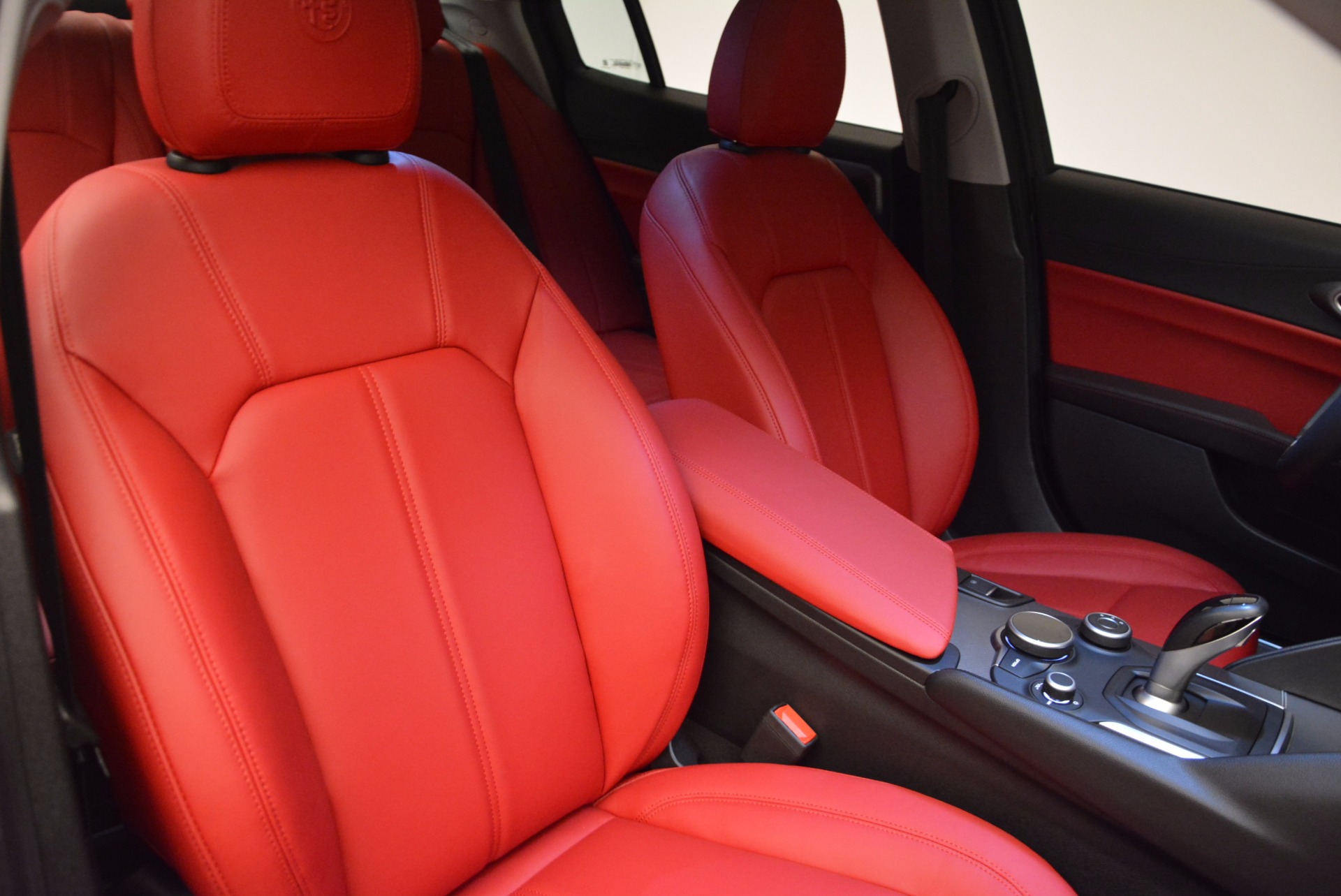 New-2017-Alfa-Romeo-Giulia-Q4