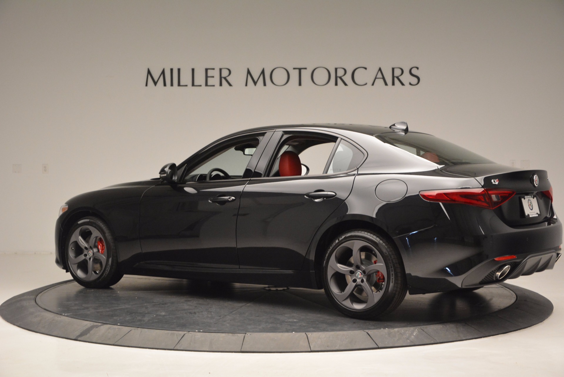 New-2017-Alfa-Romeo-Giulia-Q4