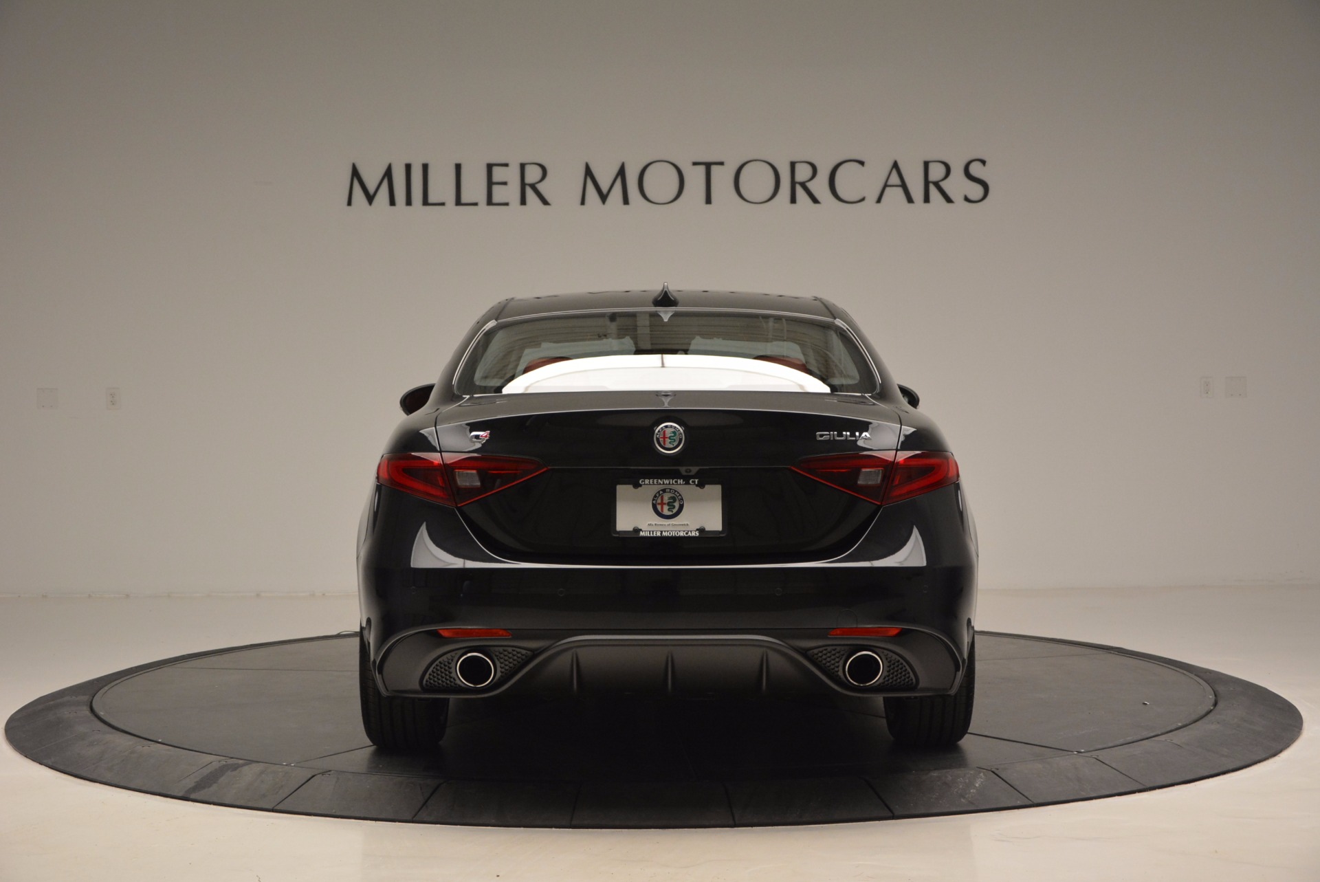 New-2017-Alfa-Romeo-Giulia-Q4