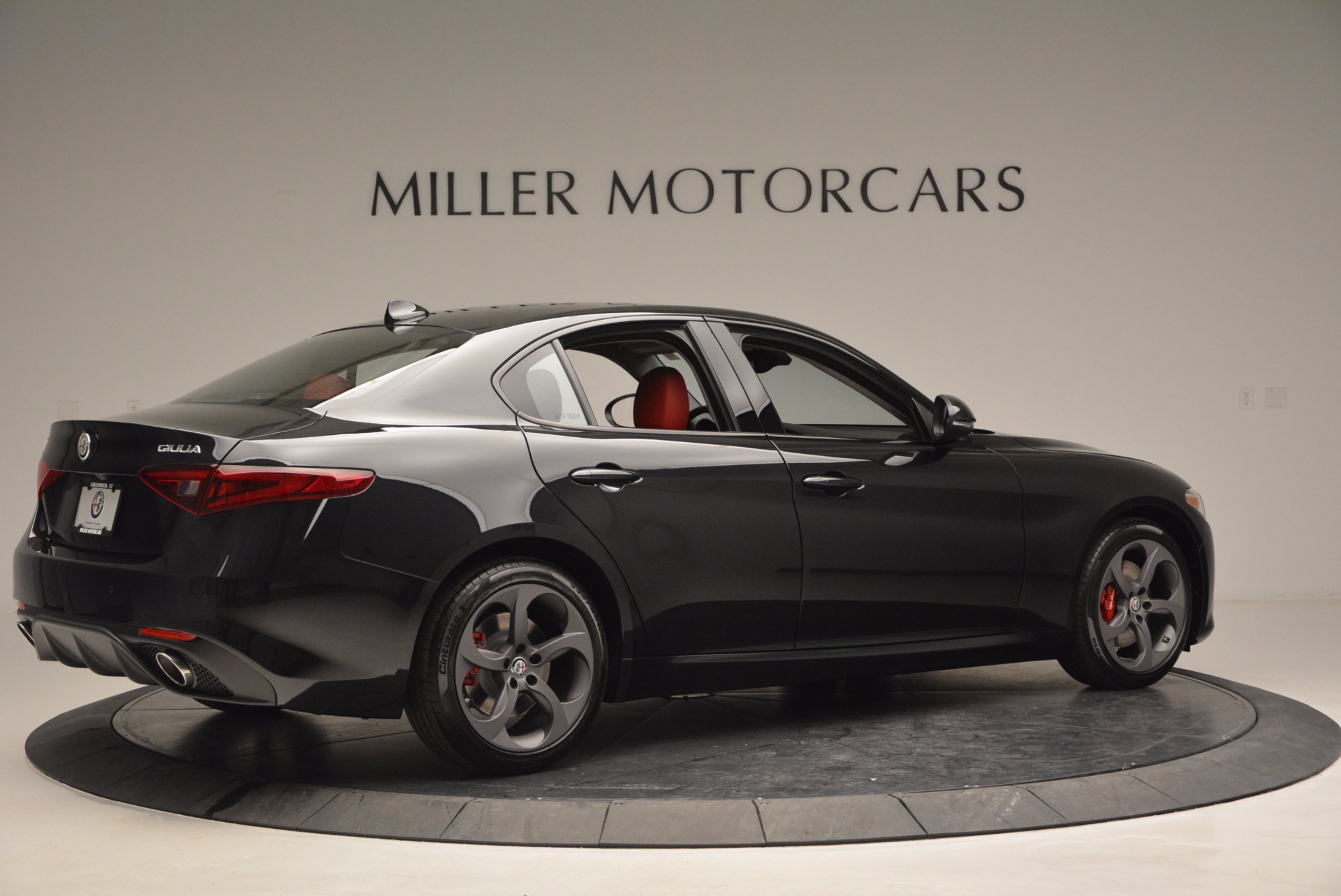 New-2017-Alfa-Romeo-Giulia-Q4