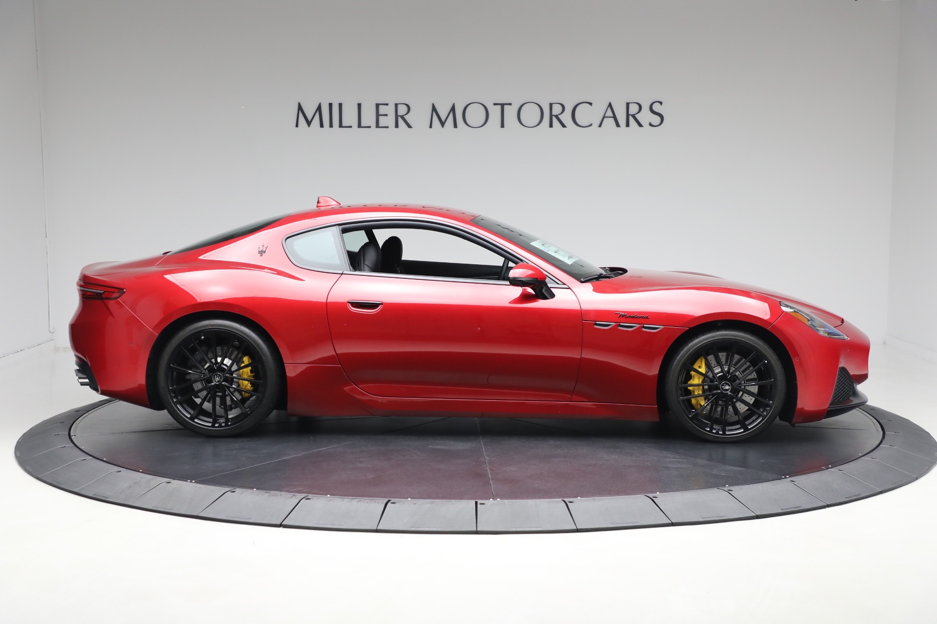 New-2024-Maserati-GranTurismo-Modena