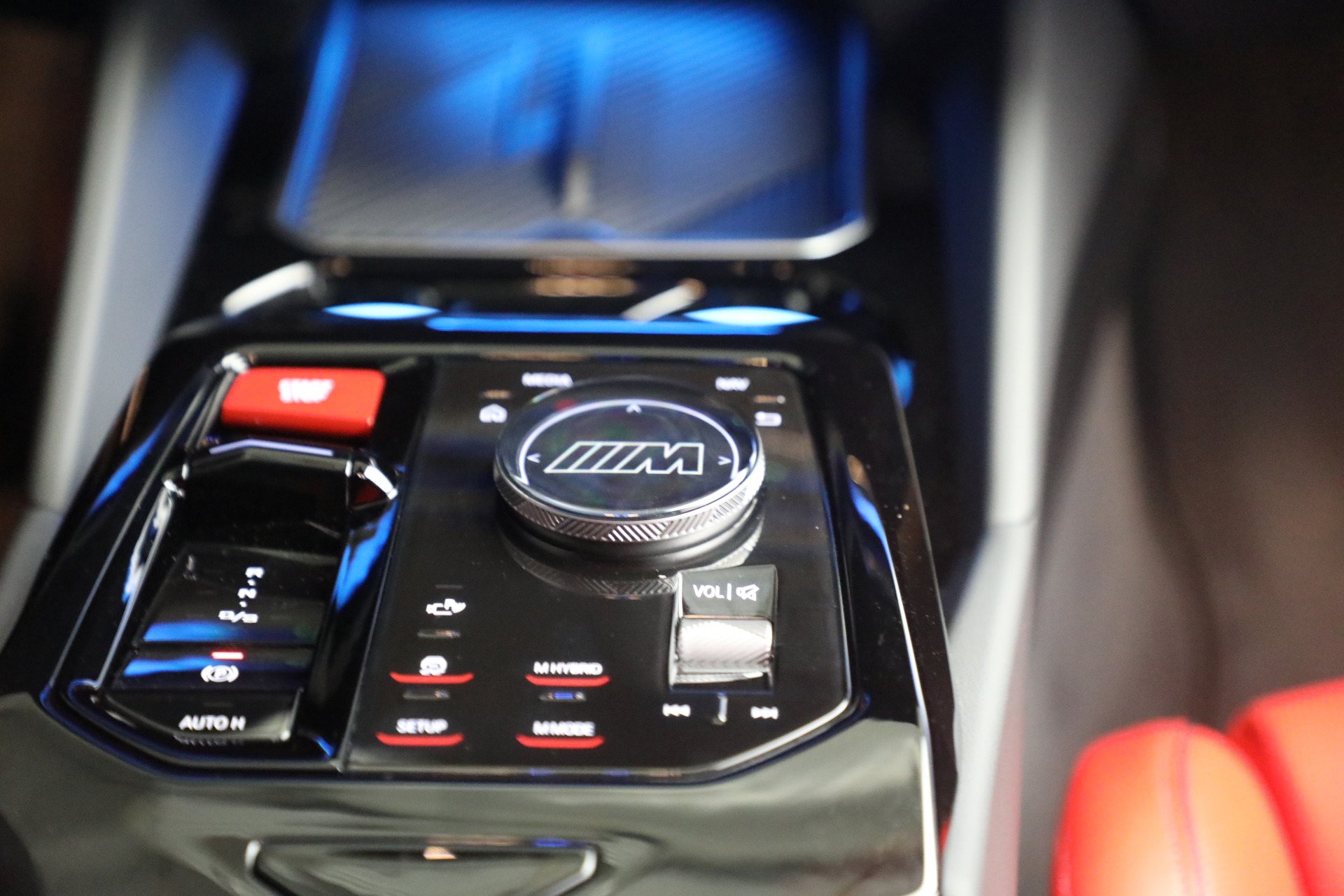 Used-2025-BMW-M5-Touring