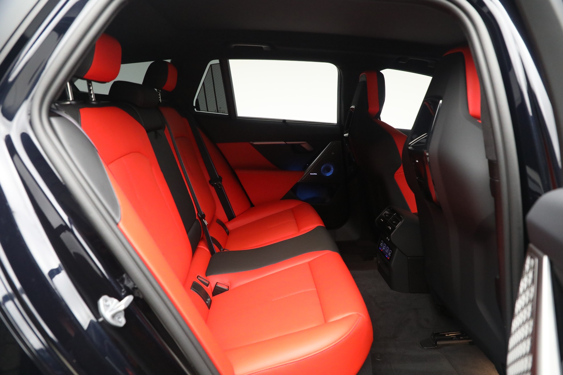 Used-2025-BMW-M5-Touring