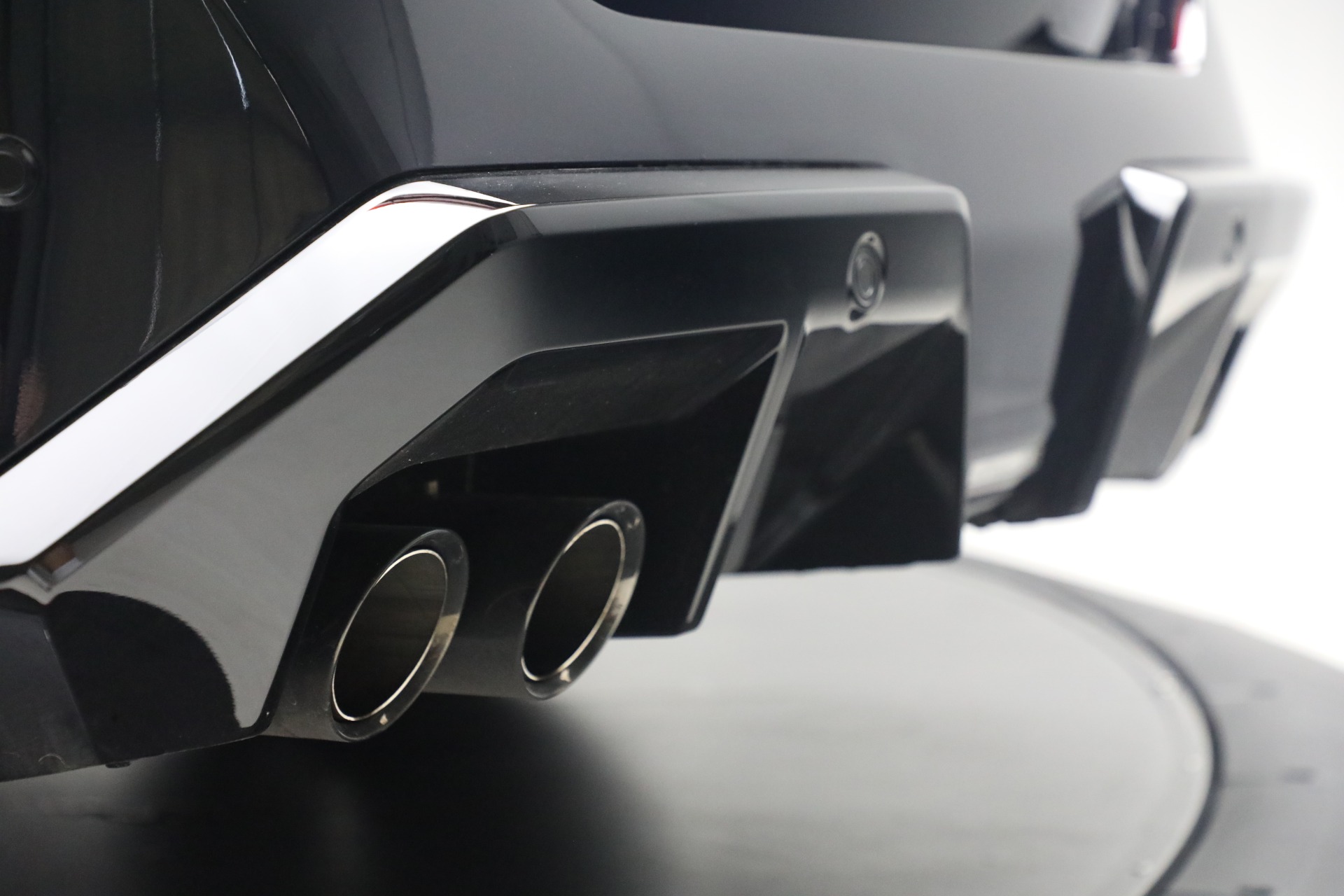 Used-2025-BMW-M5-Touring