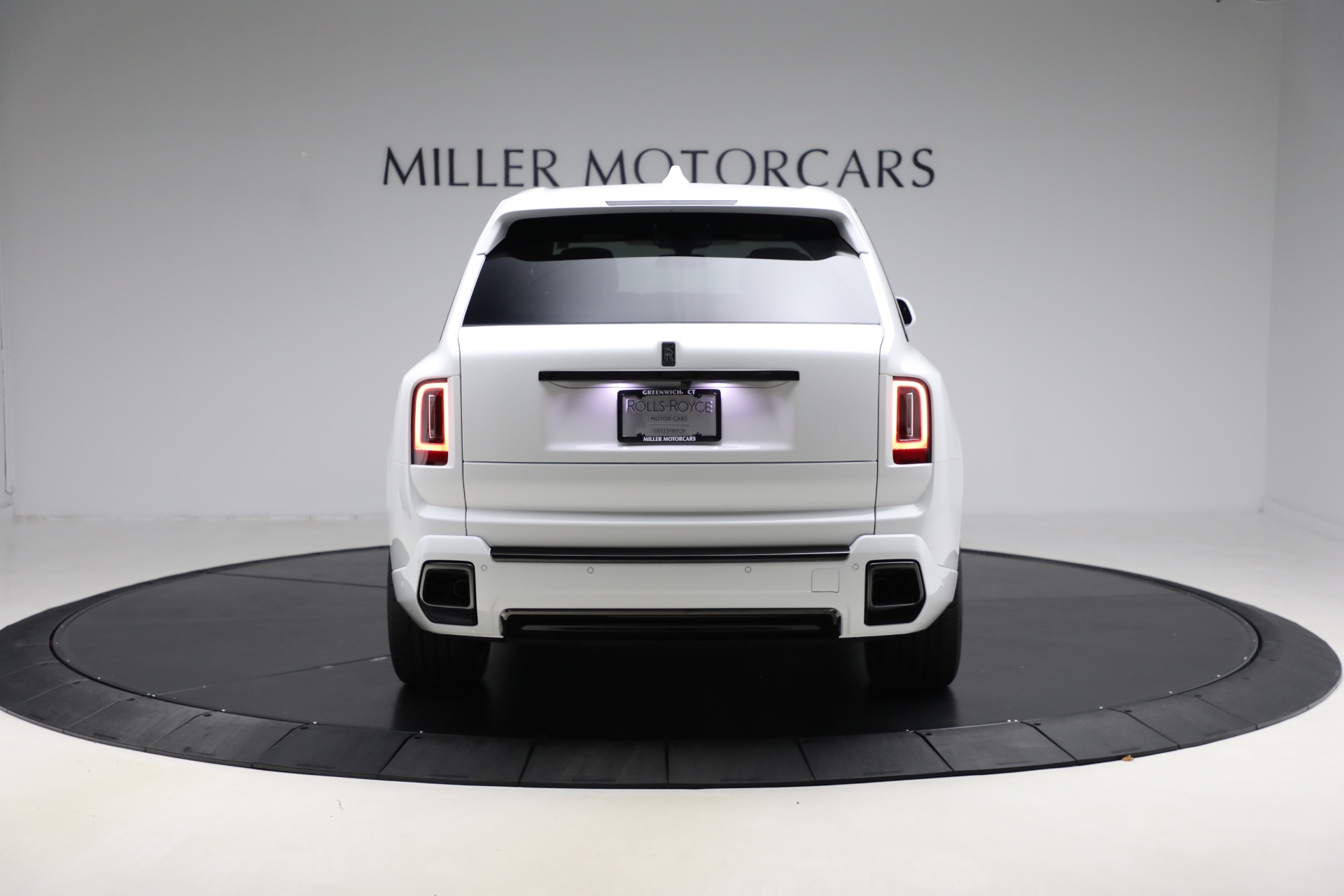 New-2026-Rolls-Royce-Black-Badge-Cullinan