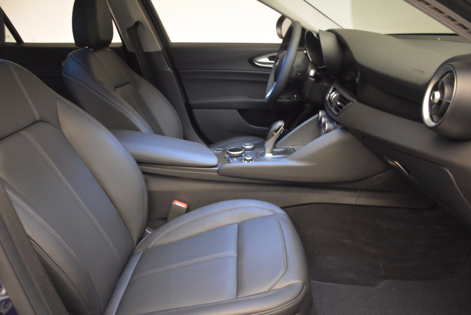 New-2017-Alfa-Romeo-Giulia