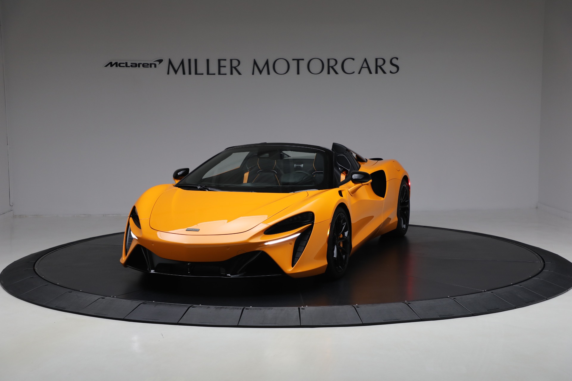 Used-2026-McLaren-Artura-Spider-TechLux