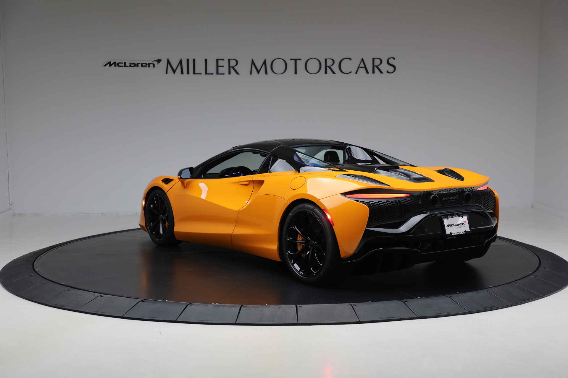 Used-2026-McLaren-Artura-Spider-TechLux
